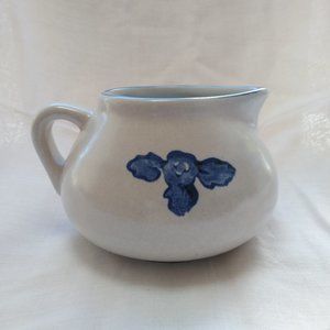 Vintage Pfaltzgraff Yorketowne Round Gravy Boat